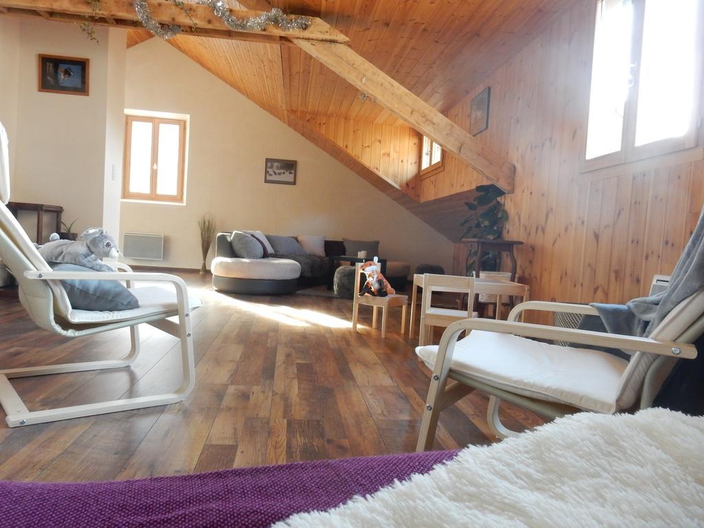 Chalet De Lanza Abries Exterior photo